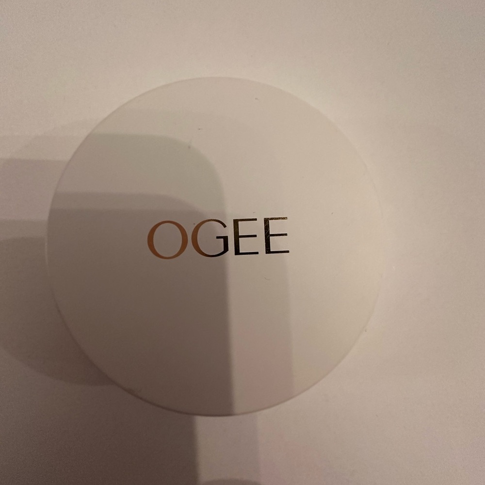 OGEE Compact Mirror